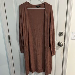 Mauve colored 3/4 sleeve cardigan